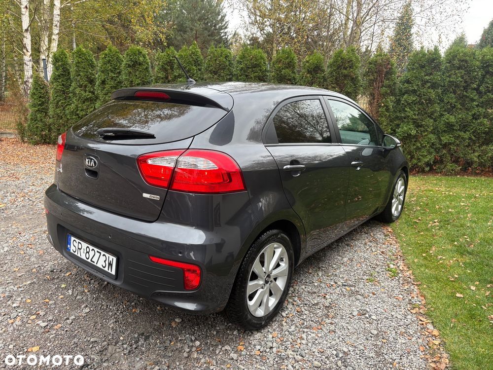 Kia Rio 2016 photo 4