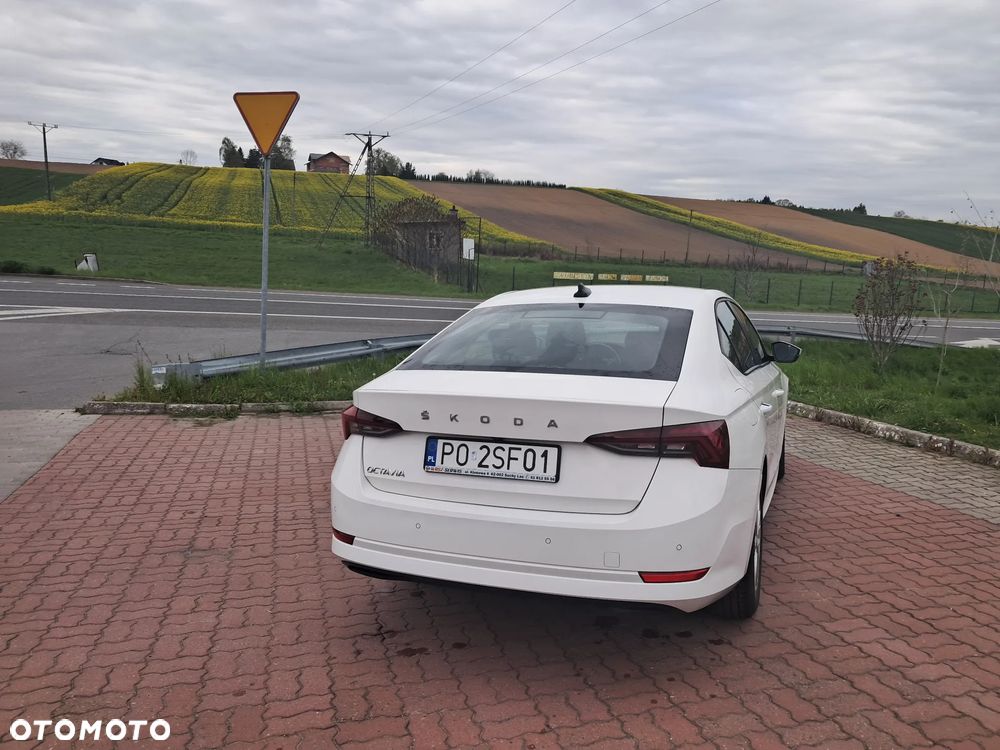 Skoda Octavia 2.0 TDI Ambition - 8