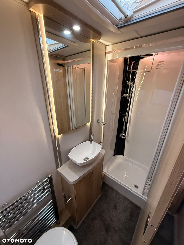 Elddis Crusader Mistral - 21
