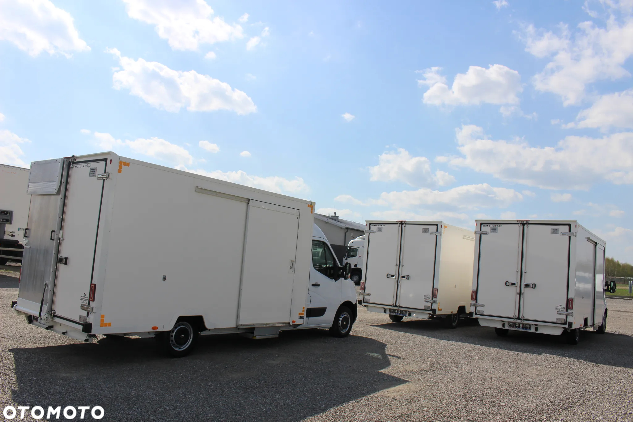 Renault MASTER 2.3*130 KM*/ KONTENER+BOCZNE DRZWI / KLIMA / CZUJNIKI COFANIA/ SERWIS / STAN IDEALNY / - 2