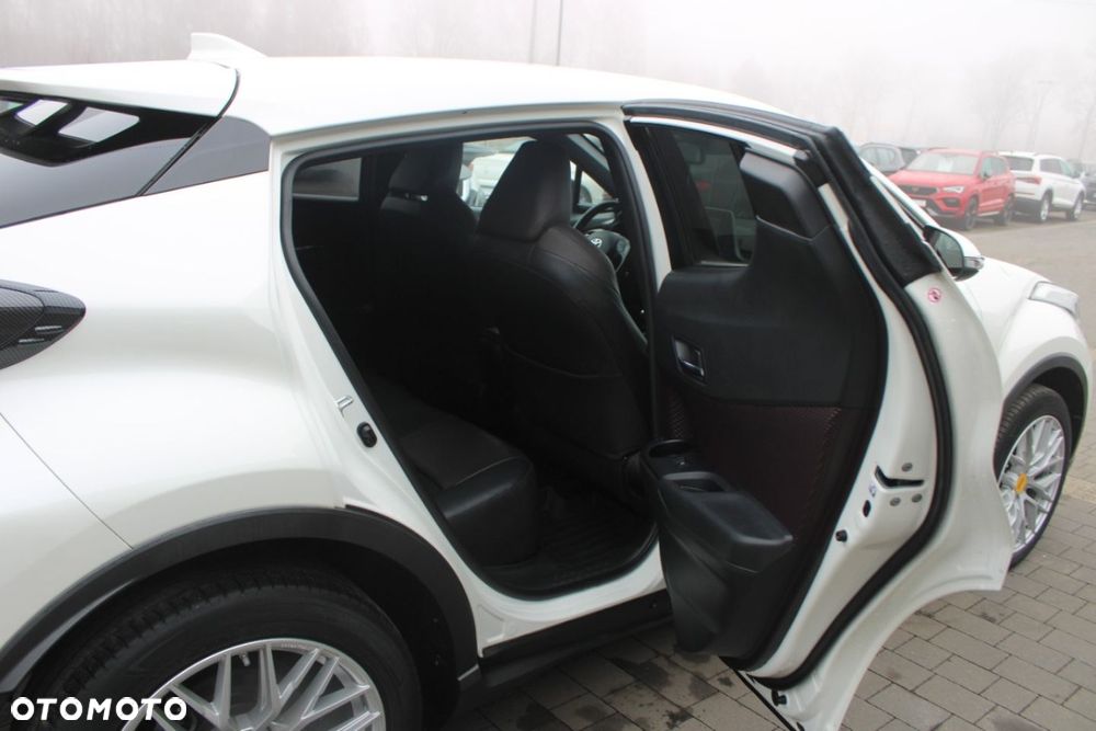 Toyota C-HR - 28