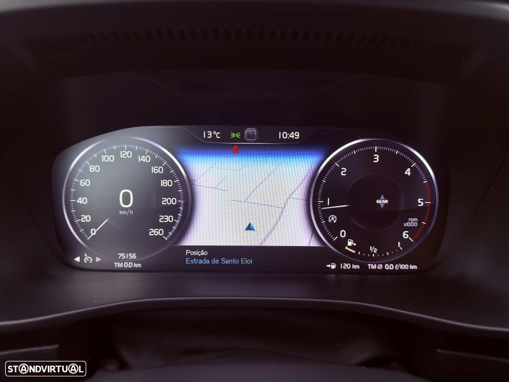 Volvo XC 40 2.0 D3 Momentum - 25