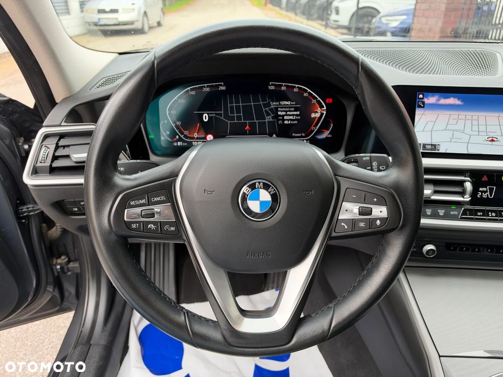 BMW Seria 3 318i Advantage - 25