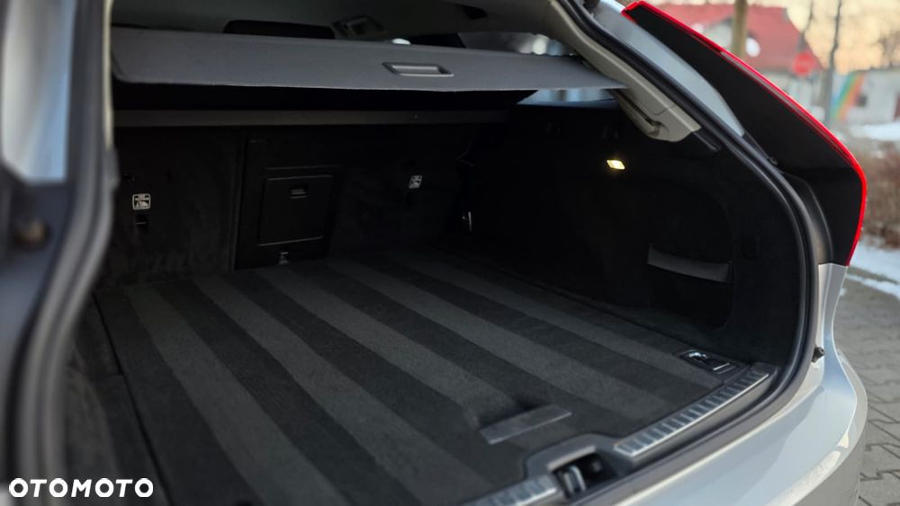 Volvo V90 D3 Geartronic Momentum - 12