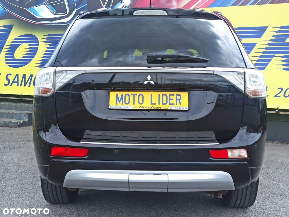 Mitsubishi Outlander - 5