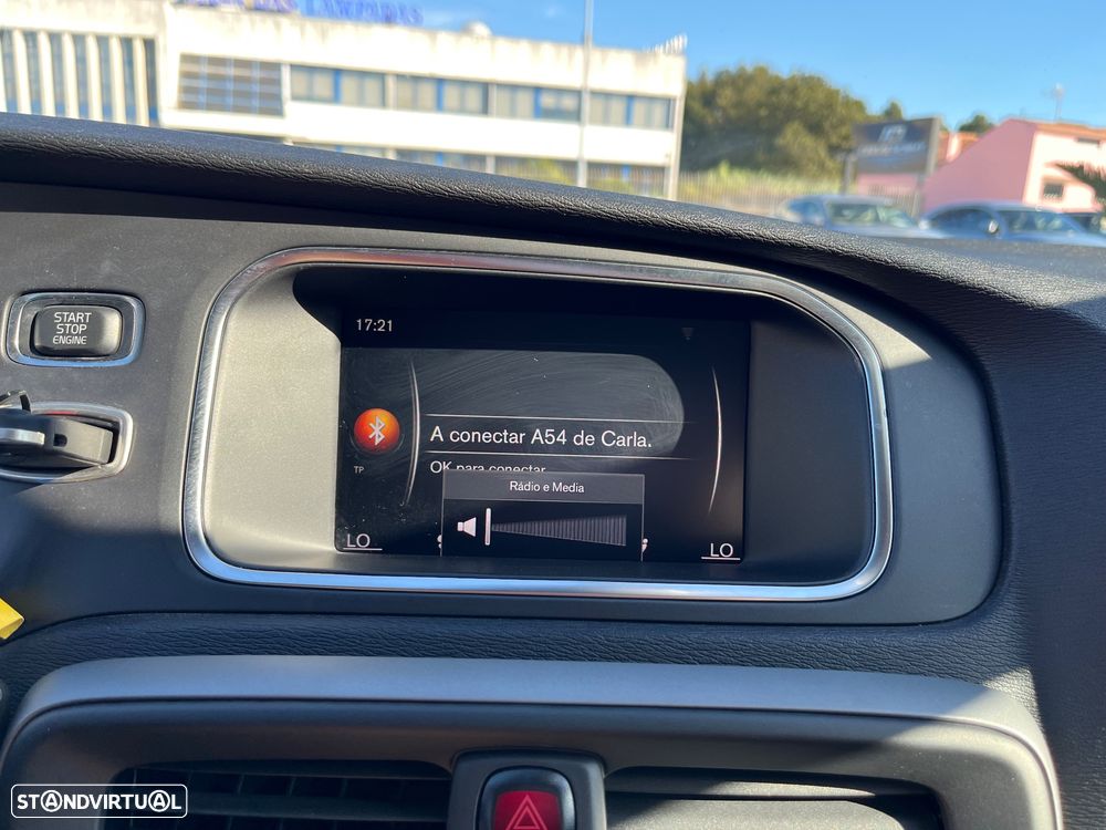 Volvo V40 2.0 D3 Momentum - 34