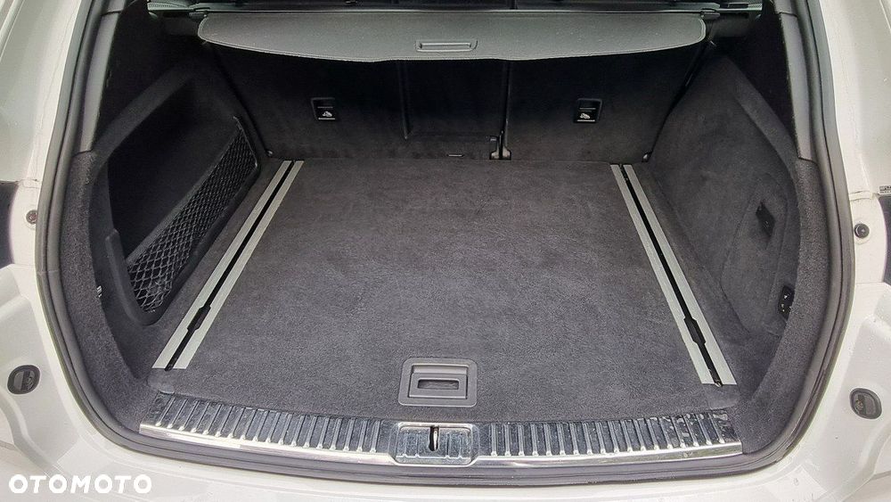 Porsche Cayenne - 27