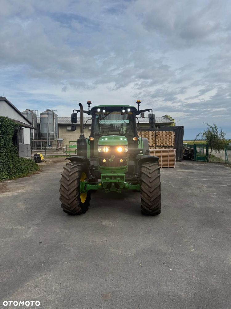 John Deere 6130M - 14