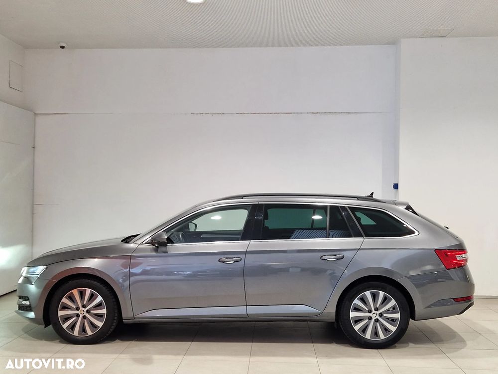 Skoda Superb Combi 2.0 TDI DSG Ambition - 2