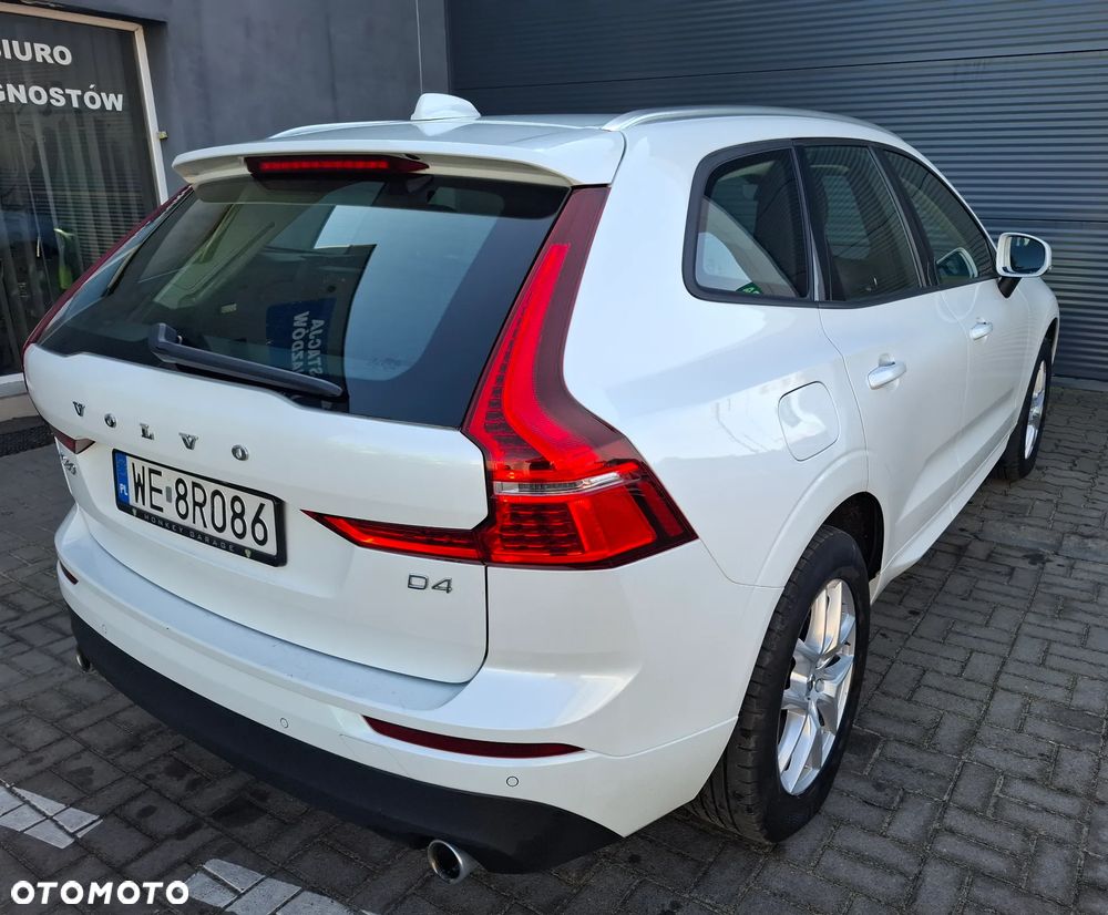 Volvo XC 60 D4 SCR AWD Momentum - 12