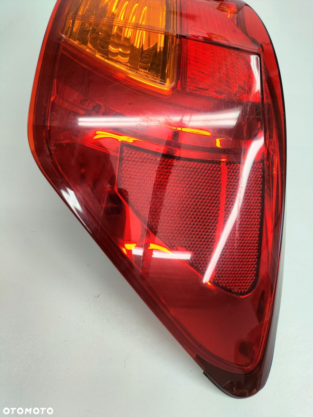 LAMPA PRAWA TYLNA PRAWY TYŁ LEXUS IS 220 250 ORYGINAŁ LED SPRAWNY - 3
