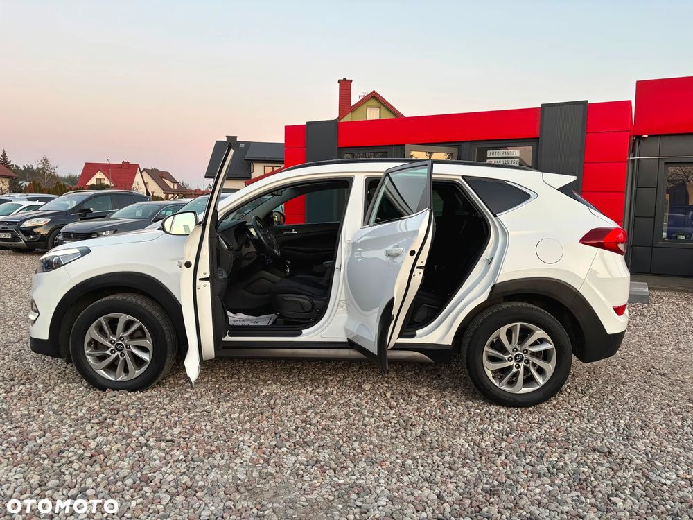 Hyundai Tucson 2.0 CRDI BlueDrive Comfort 2WD - 29