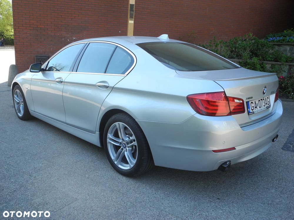 BMW Seria 5 535d xDrive Sport-Aut - 4