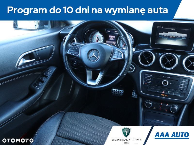 Mercedes-Benz CLA - 9