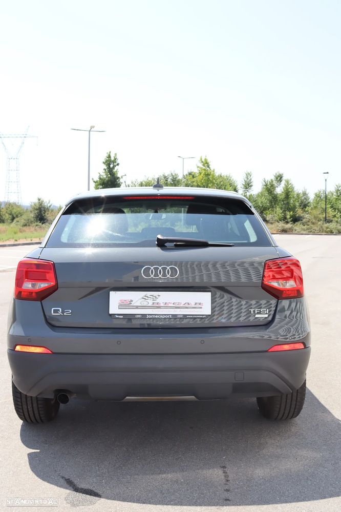 Audi Q2 1.0 TFSI Sport S tronic - 4