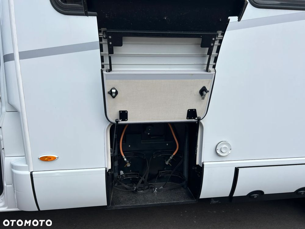 Hymer-Eriba B690 - 13