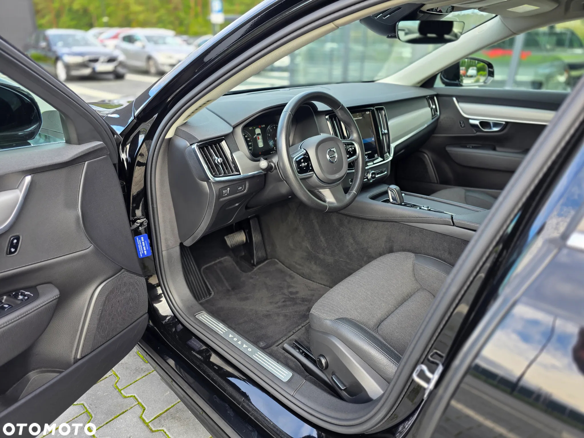 Volvo S90 B4 B Momentum Pro - 17