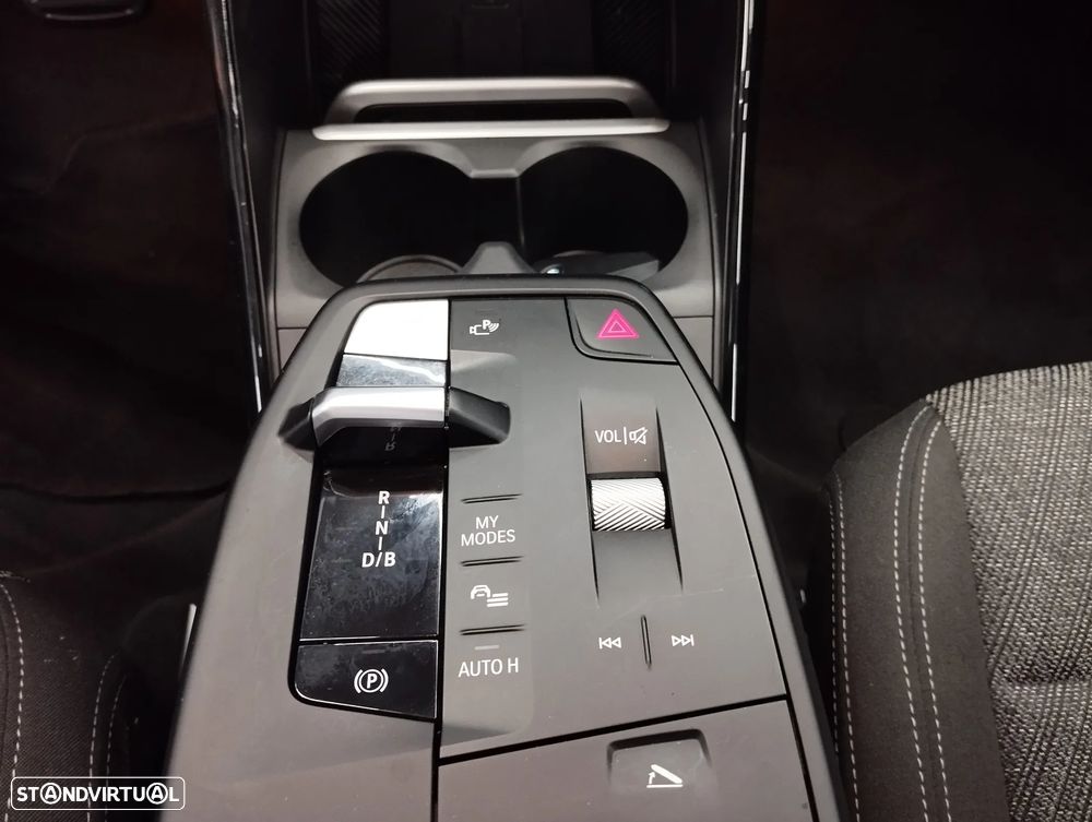 BMW iX1 eDrive20 - 43