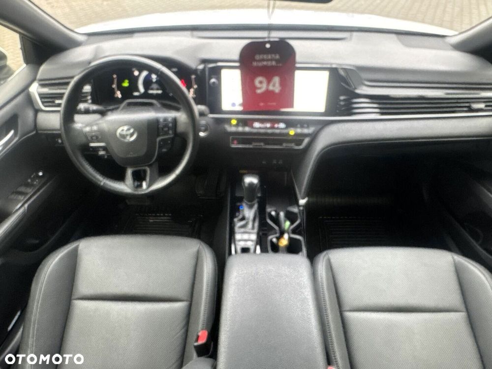 Toyota Camry - 19