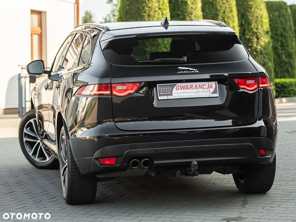 Jaguar F-Pace 2.0 i4D AWD R-Sport - 8