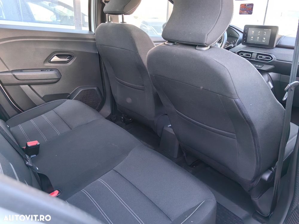 Dacia Logan TCe 90 MT6 Prestige - 16