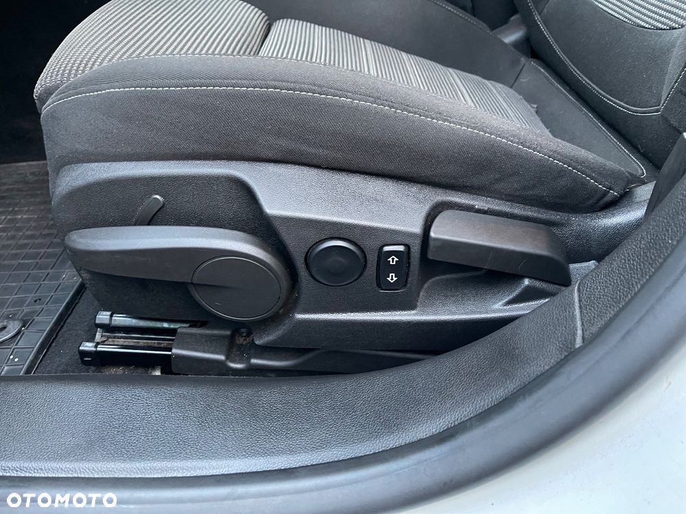 Opel Insignia 2.0 CDTI 4x4 ecoFLEX Start/Stop Business Innovation - 8