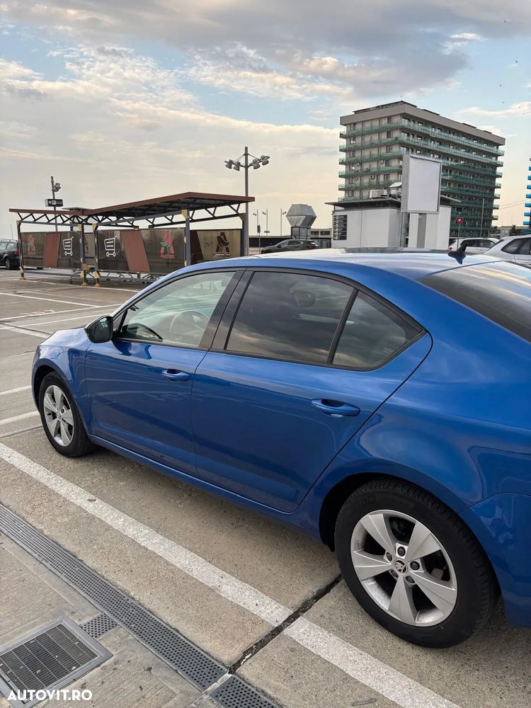 Skoda Octavia 1.5 TSI DSG Ambition - 6