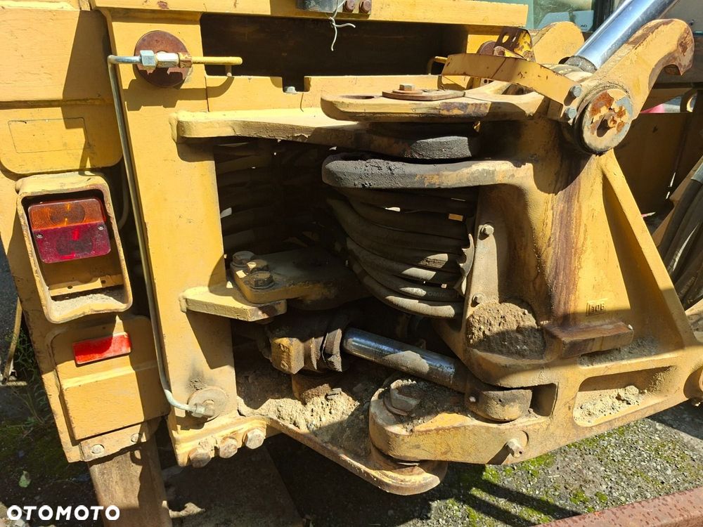 Caterpillar 428 C 4X4 - 32