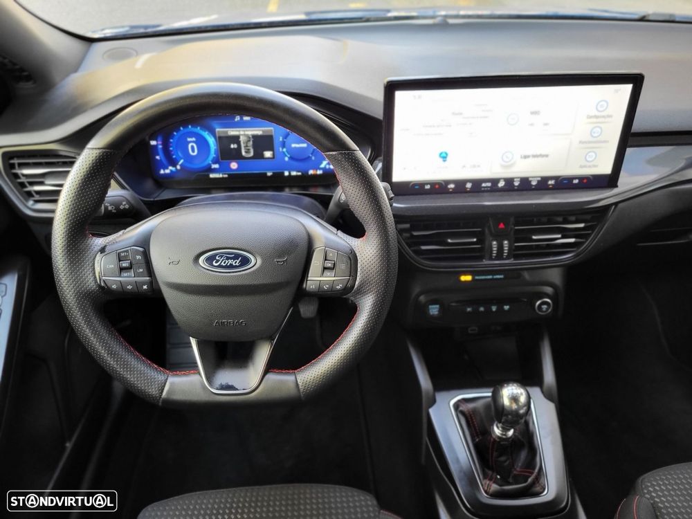 Ford Focus SW 1.0 EcoBoost MHEV ST-Line X - 11