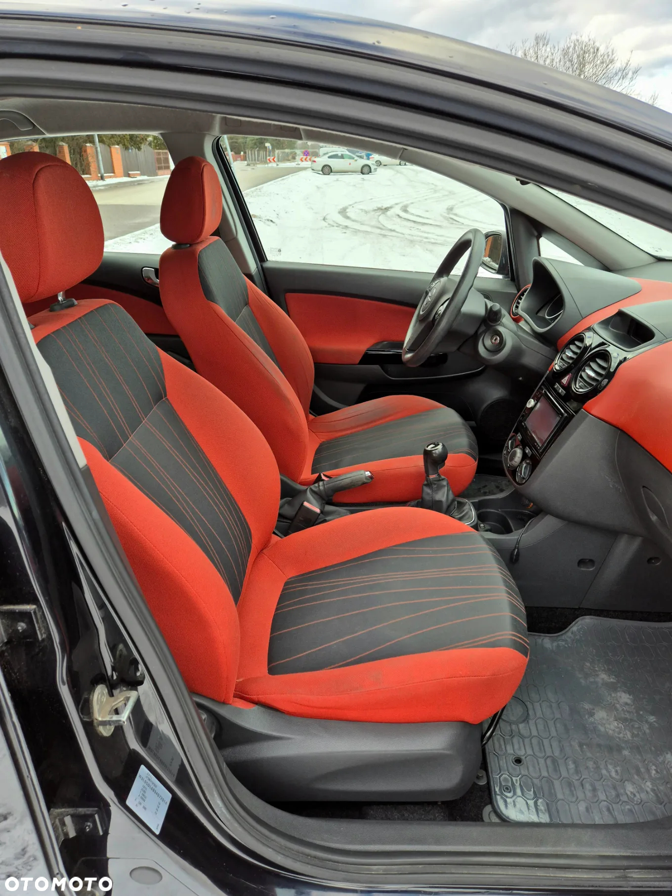 Opel Corsa 1.4 16V Enjoy - 12