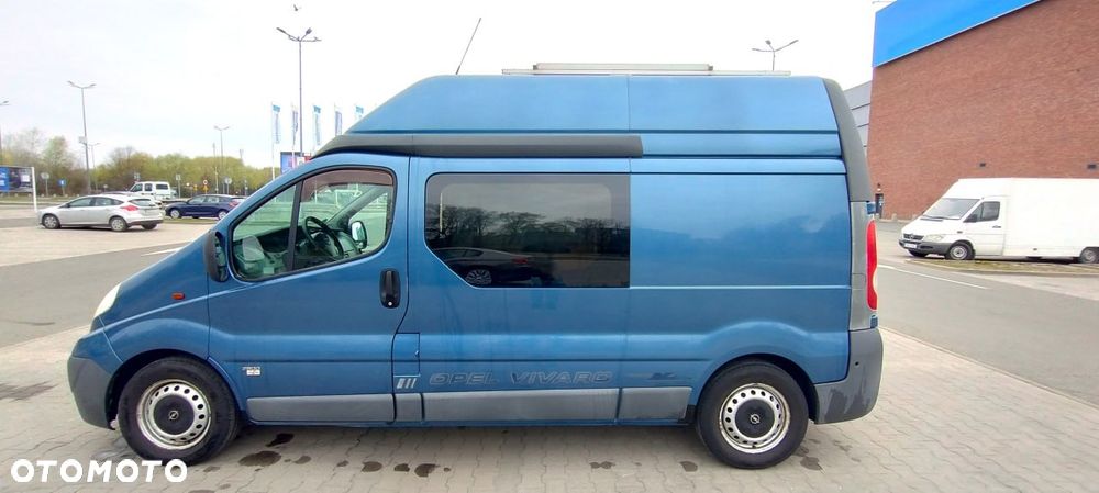 Opel Vivaro - 2