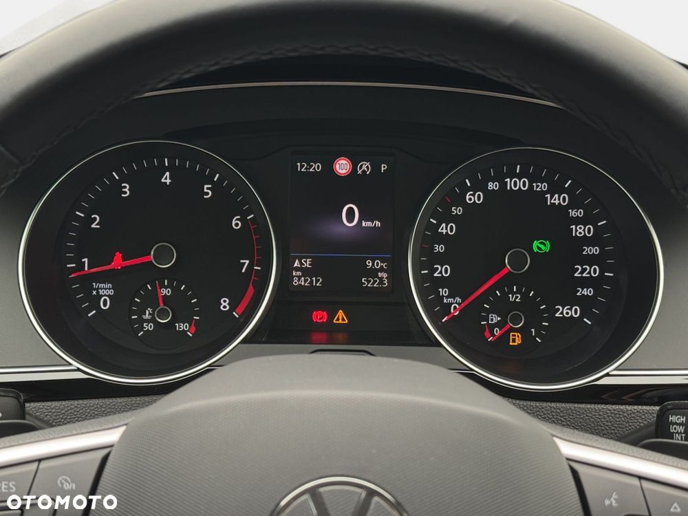 Volkswagen Passat Variant 2.0 TSI Business DSG - 15
