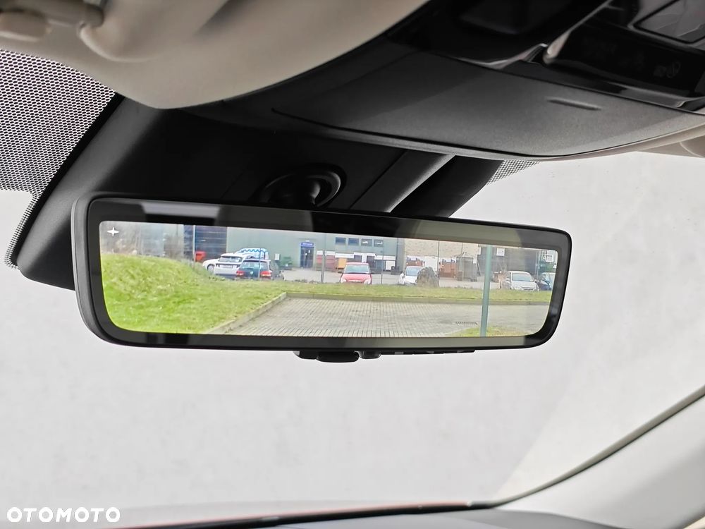 Lexus RX 450h+ Omotenashi - 29