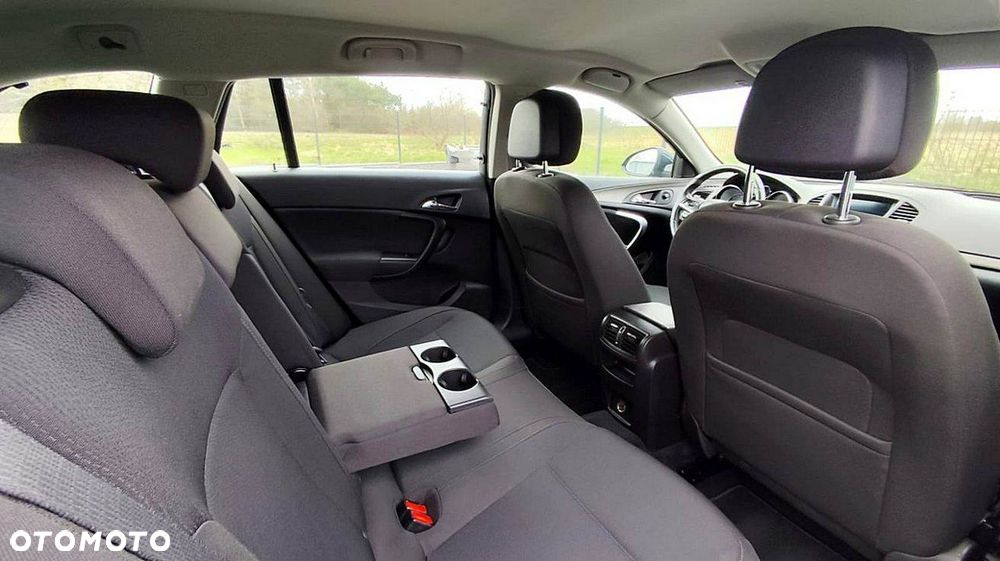Opel Insignia - 17