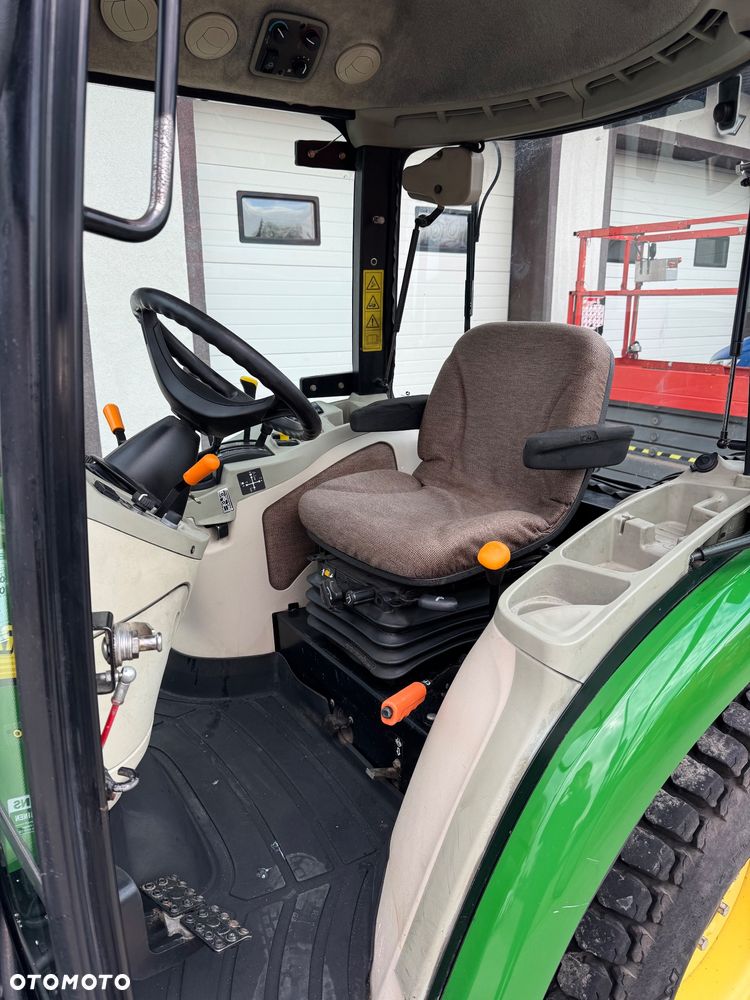 John Deere 3720 - 6