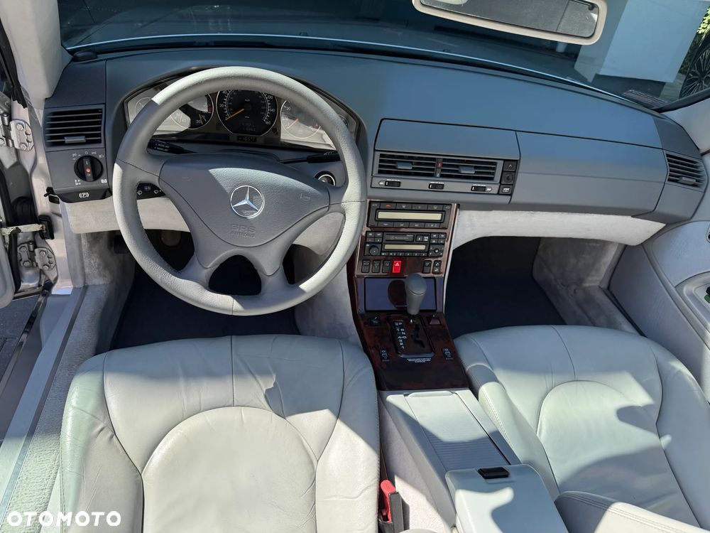 Mercedes-Benz SL 500 - 23