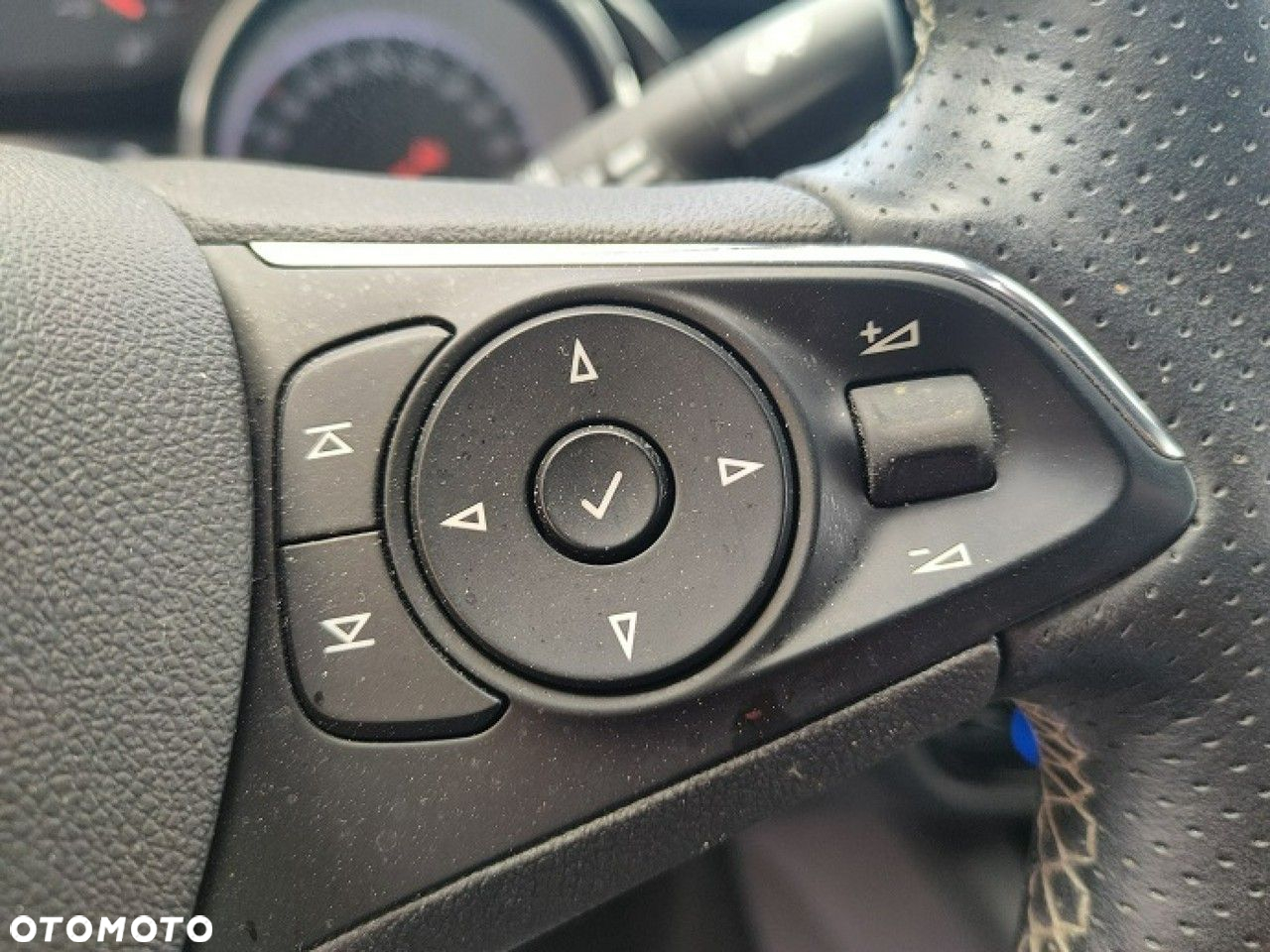 Opel Insignia - 22