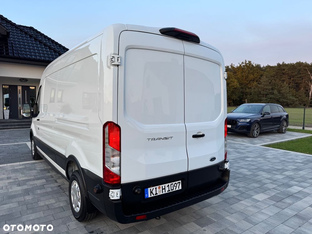 Ford Transit - 28