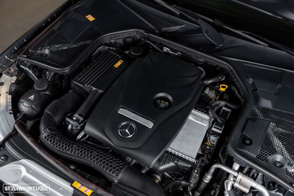 Mercedes-Benz C 300 7G-TRONIC AMG Line - 8