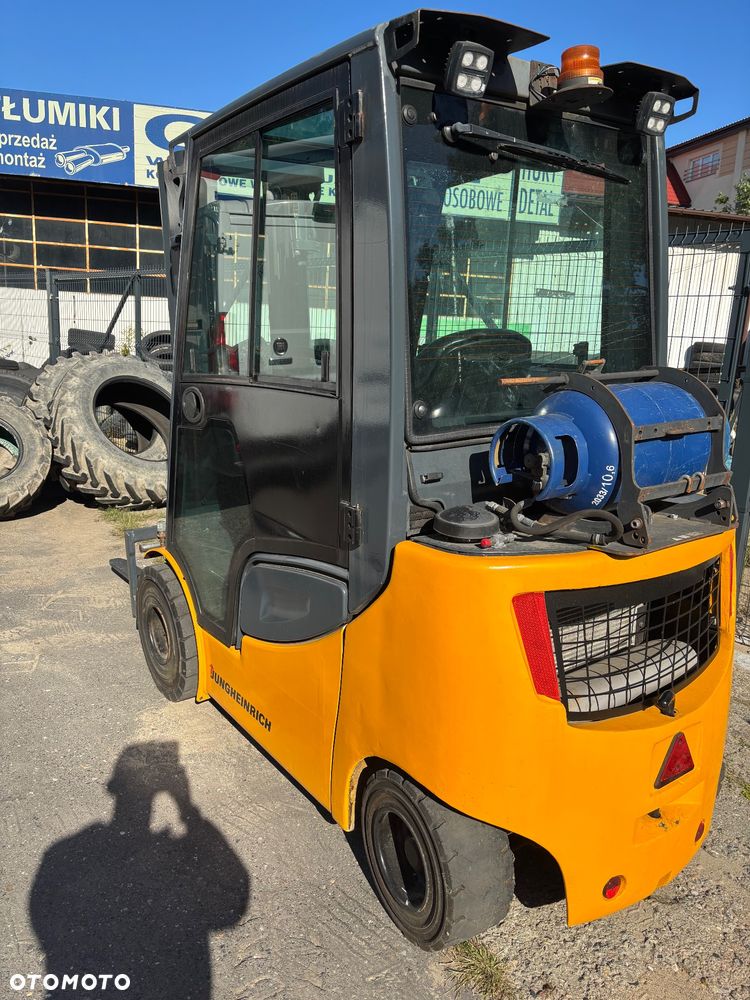Jungheinrich TGF320s - 3