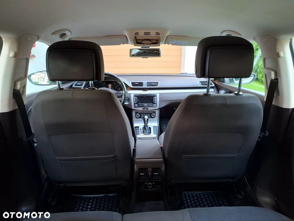 Volkswagen Passat 2.0 TDI DPF DSG Comfortline - 12