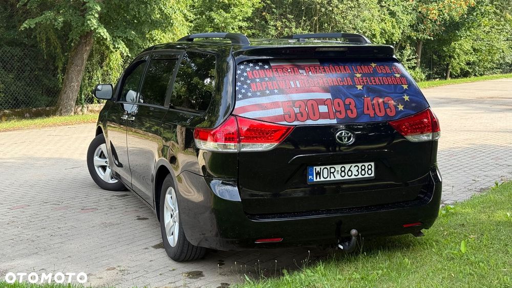 Toyota Sienna 3.5 V6 - 11