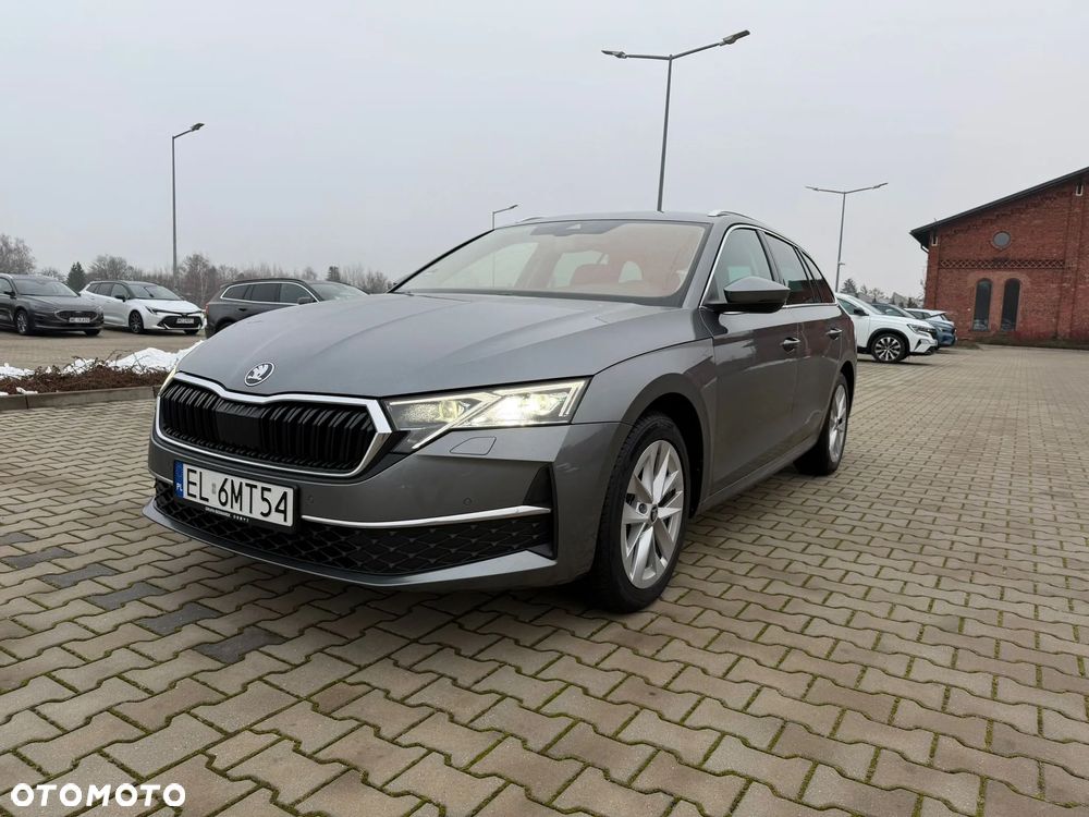 Skoda Octavia 2.0 TDI Edition 130 Essence DSG - 3