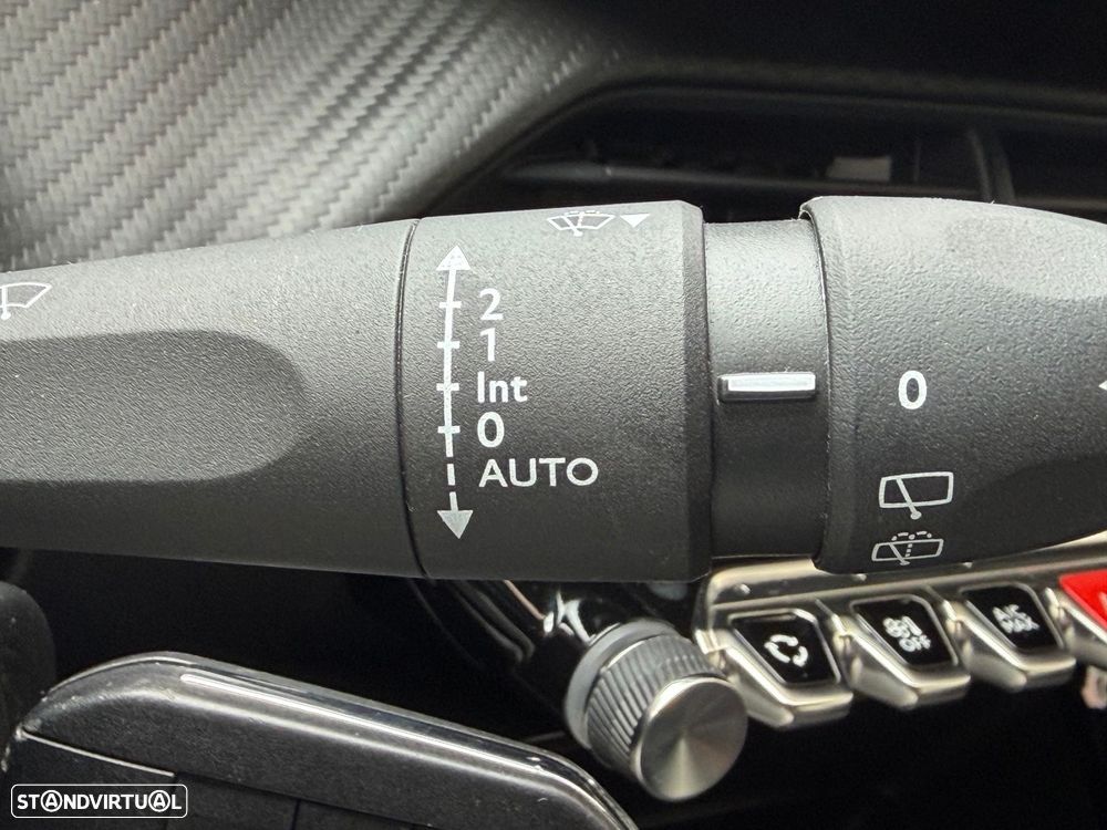 Peugeot 2008 1.2 PureTech Active - 32