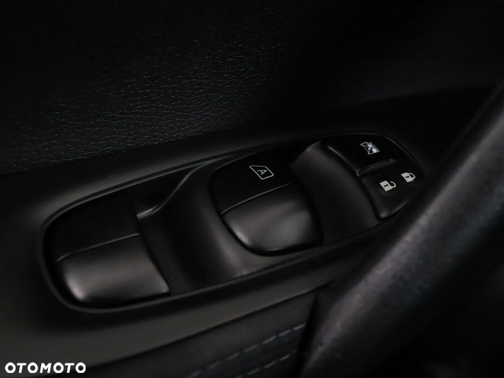 Nissan Qashqai 1.6 dCi 360 S&S - 35