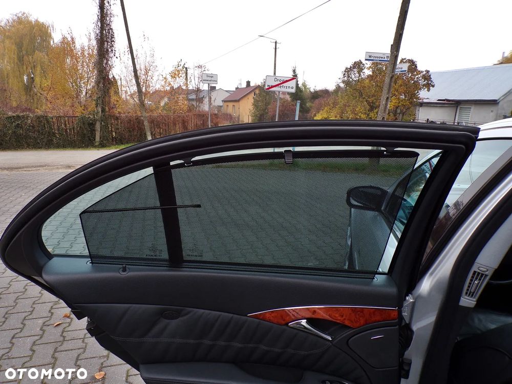 Mercedes-Benz Klasa E 500 T 4Matic Automatik Avantgarde - 30