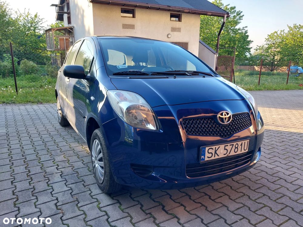 Toyota Yaris 1.0 Luna A/C - 1