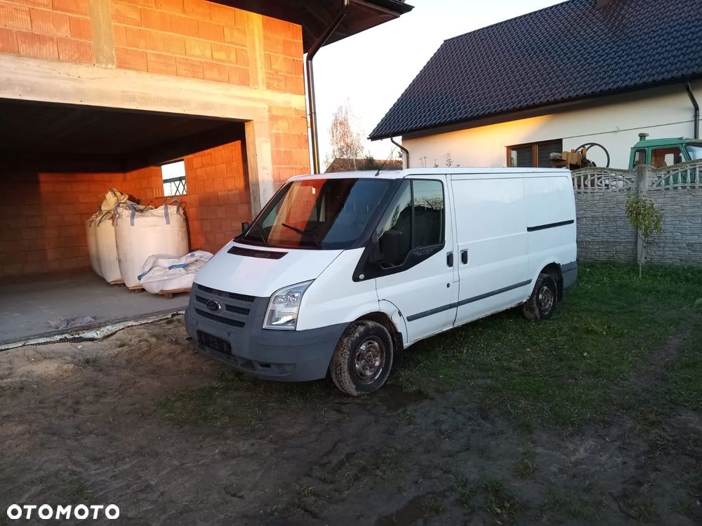 Ford Transit - 1