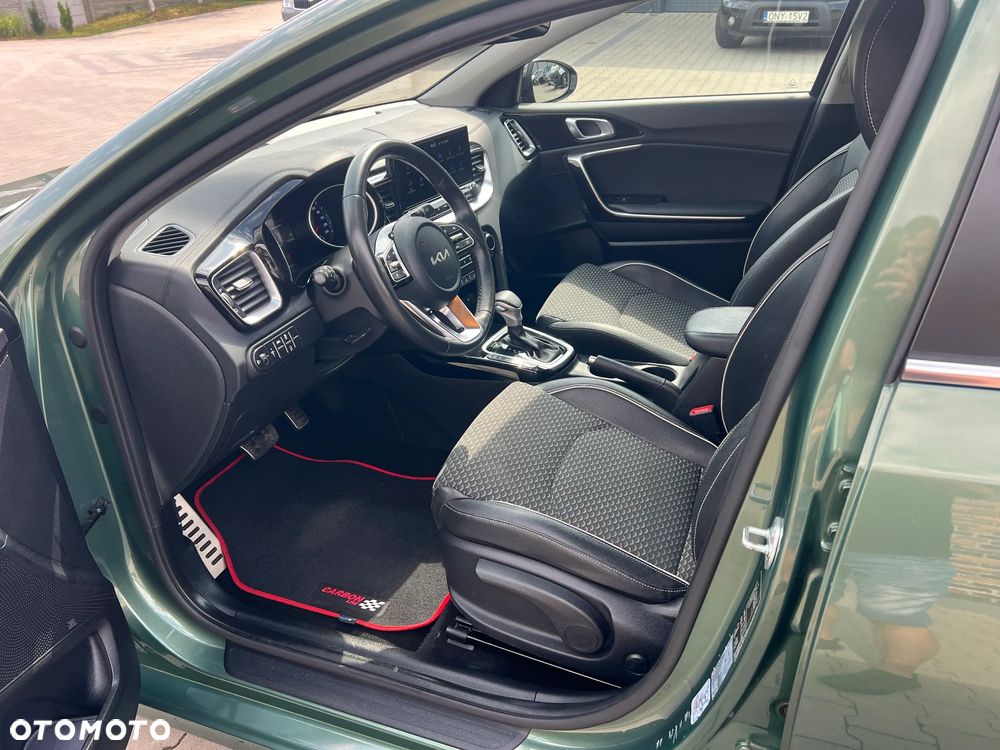 Kia Ceed - 9