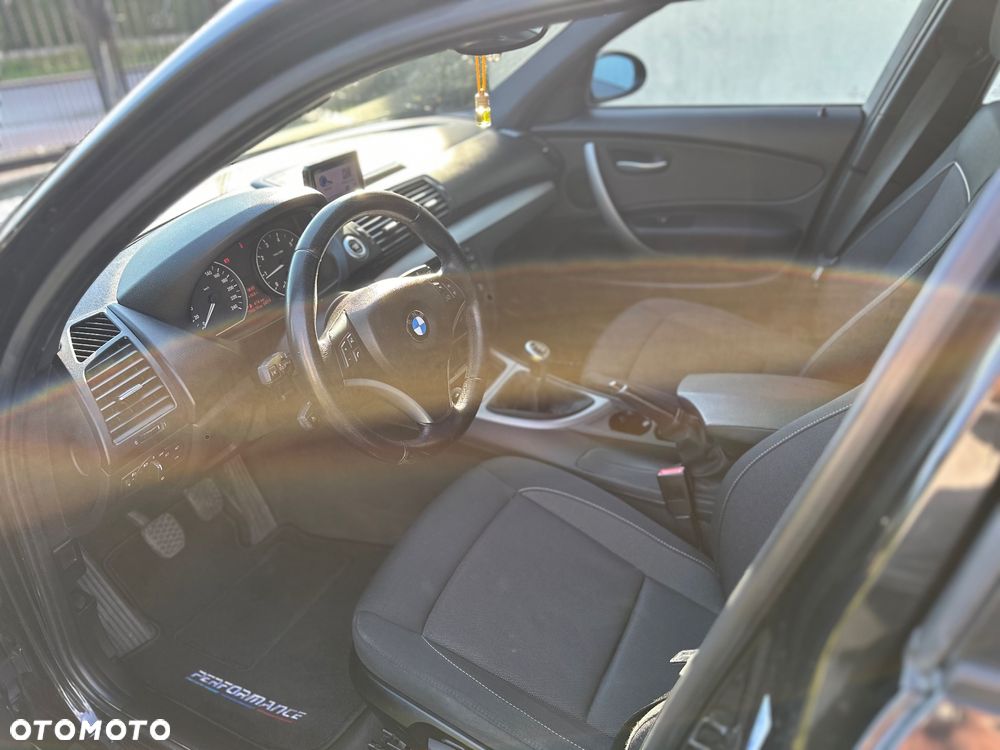 BMW Seria 1 118i - 9